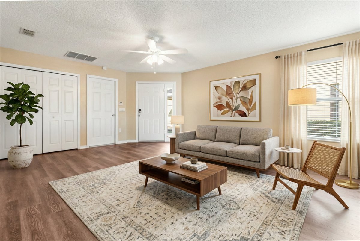 Building Photo - 233 Southbridge Cir