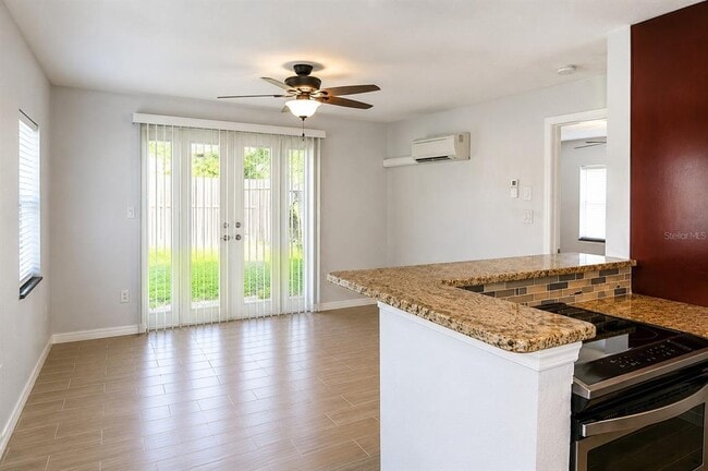 Building Photo - 14026 E Parsley Dr
