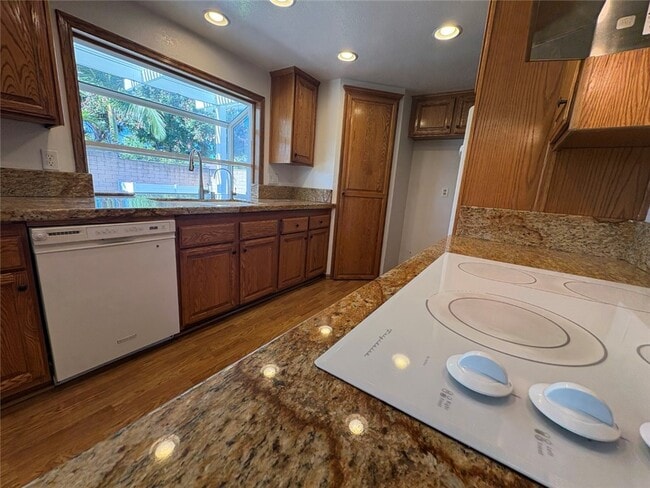 Building Photo - 199 N Paseo Rio Moreno