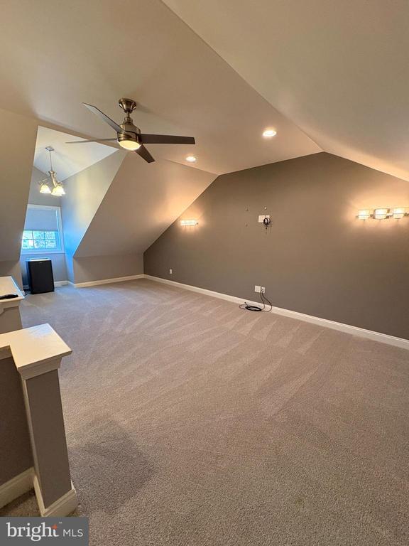 Building Photo - 905 Kennedy Ct