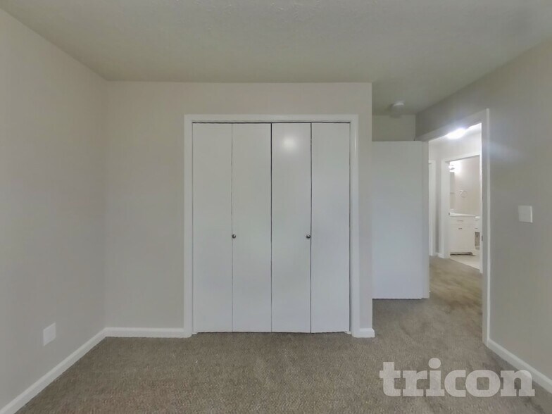 Building Photo - 8259 Ehlerbrook Rd