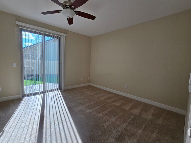 Building Photo - Executive home located on a quiet cul-de-s...