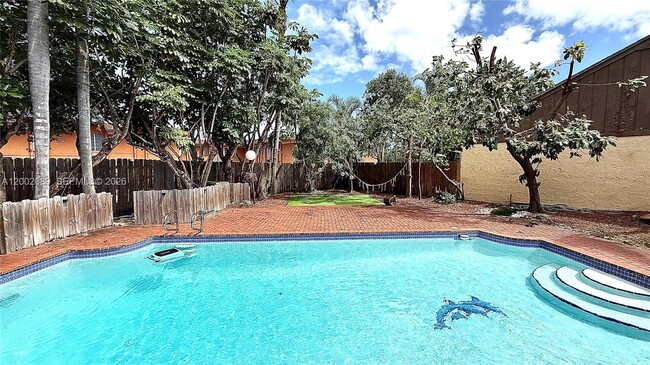 Building Photo - 7531 SW 95th Pl