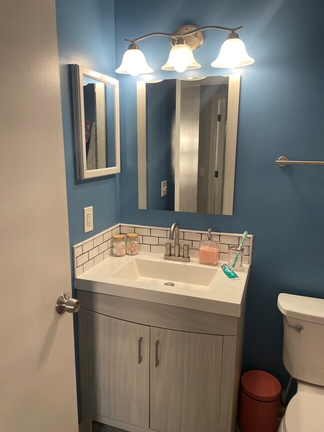 Building Photo - 293 Summer Springs Ct