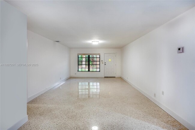 Building Photo - 407 Minorca Ave