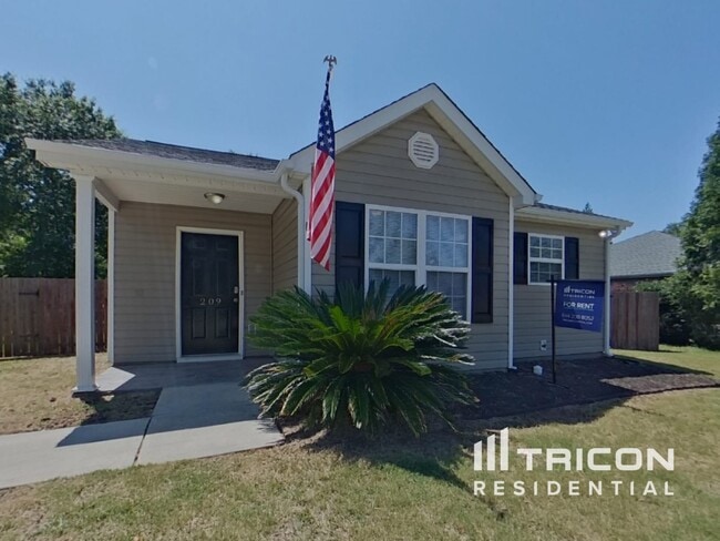 Building Photo - 209 Oakpointe Dr
