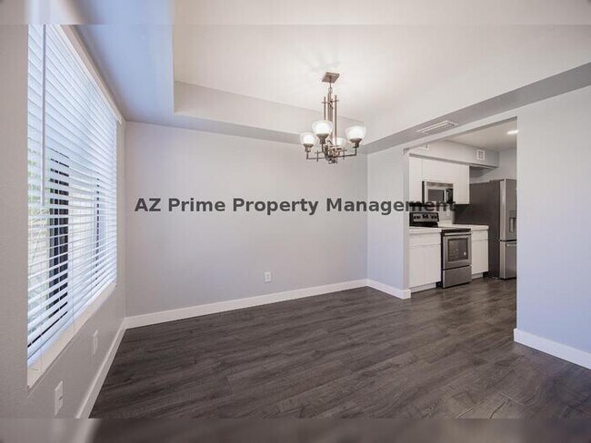 Building Photo - 7835 E Glenrosa Ave