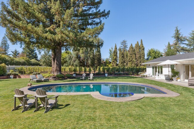 Building Photo - 760 Zinfandel Ln