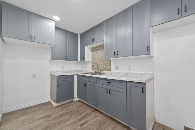 Building Photo - 5199 E Farm to Market 1988