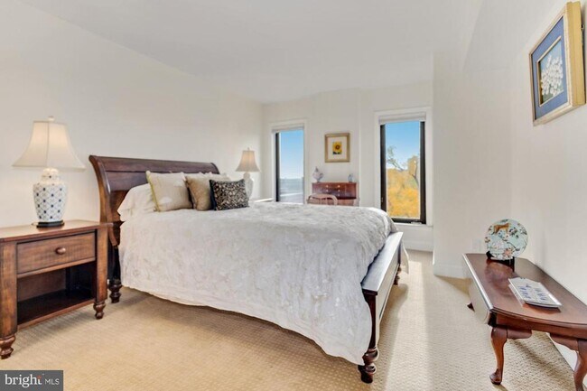 Building Photo - 1080 Wisconsin Ave NW