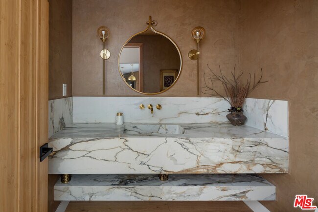 Building Photo - 3637 Loadstone Dr