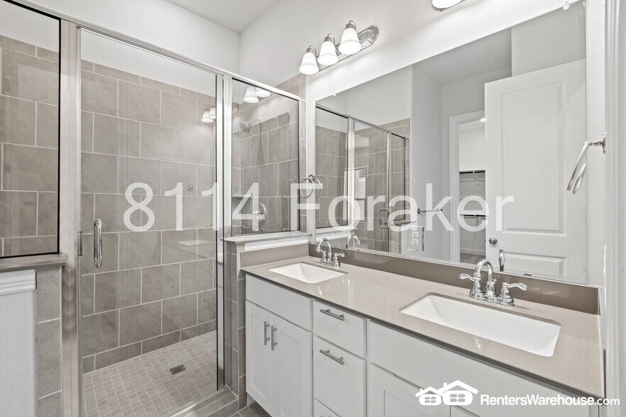 Building Photo - 8114 Foraker St