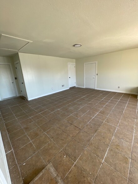 Building Photo - 3405 Olympic Ave