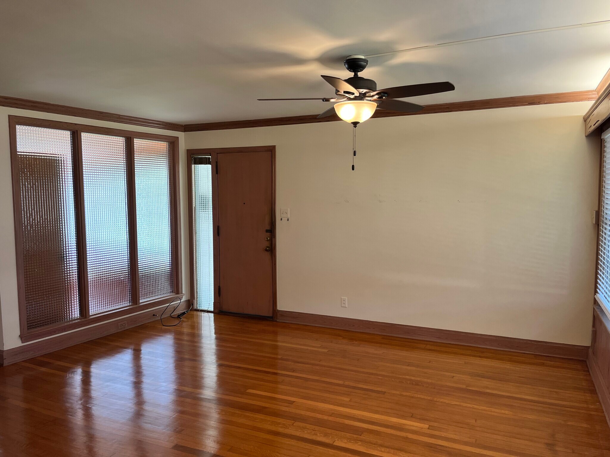 Living Room - 30 Thrasher St