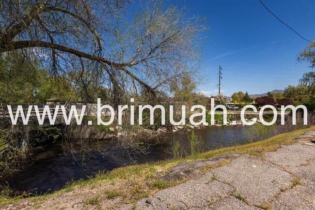 Building Photo - 4727 S 1300 E