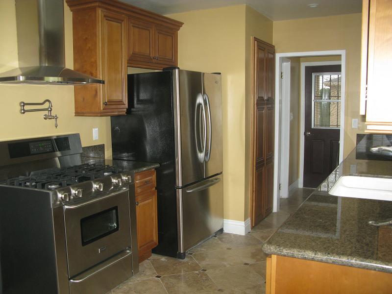 Kitchen - 1568 Midvale Ave