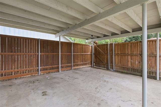 Building Photo - 7515 Meadow Oaks Dr