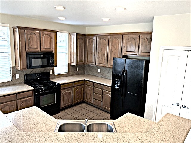 Building Photo - 5008 Odeum Ct