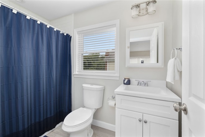 Building Photo - 21 Ashbrook Rd