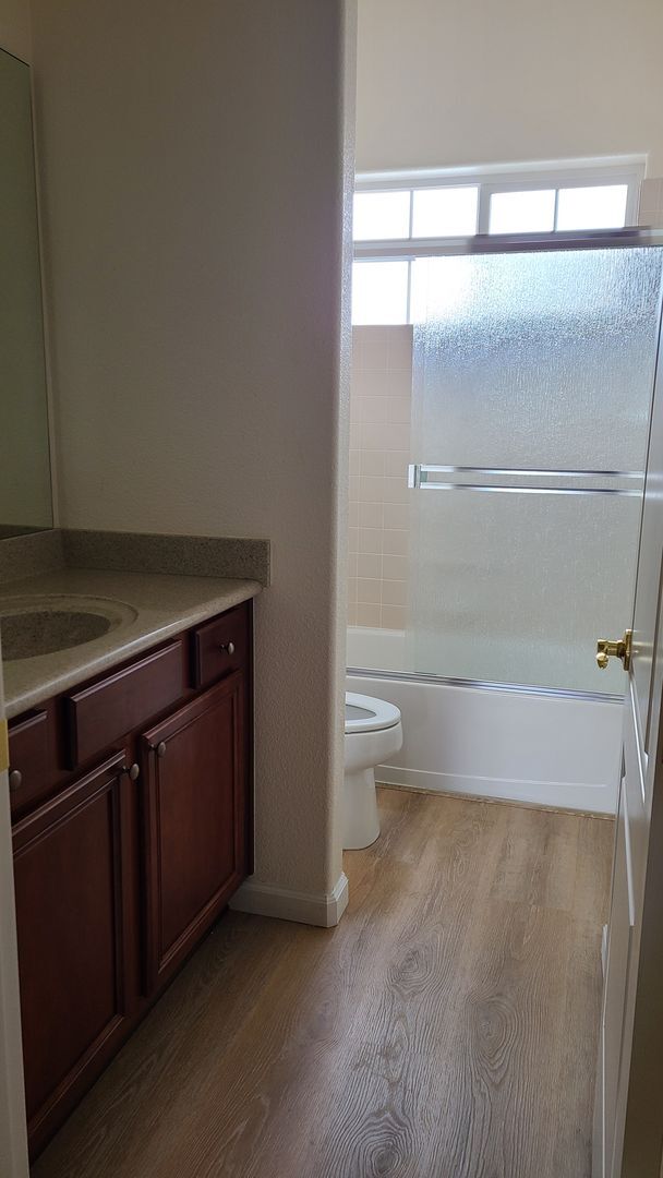 Building Photo - Luxury 5bed/3ba Rental in Spanish Springs ...