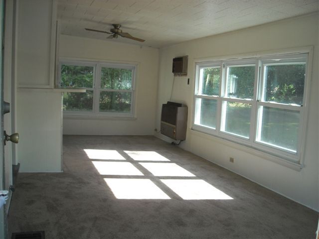 Building Photo - 223 S Bryan Ave
