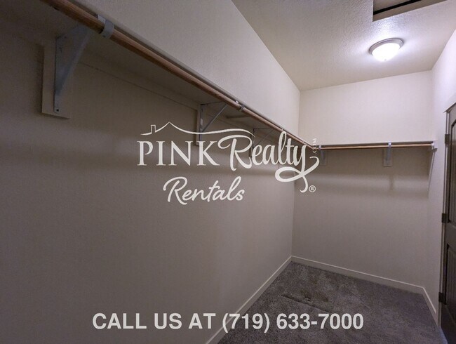 Building Photo - 1672 E Purcell Blvd