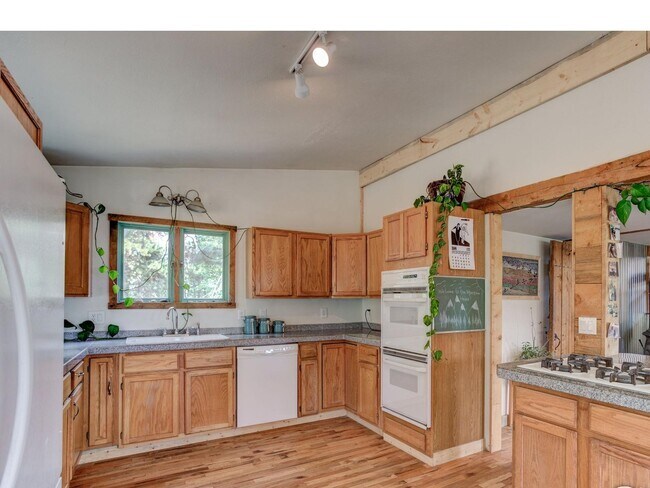 Building Photo - 173 Lodge Pole Way