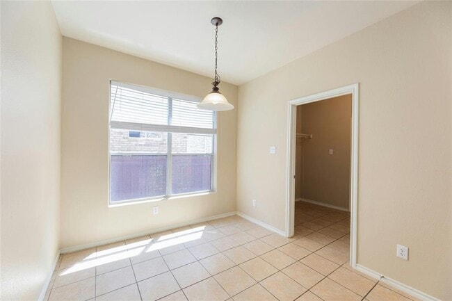 Building Photo - 3720 Pine Needle Cir