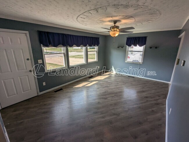 Building Photo - Updated 3 Bedroom Ranch in Homewood