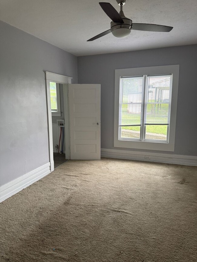 Building Photo - Four bedroom home in Bristol VA