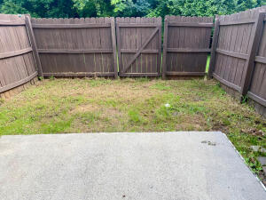 Building Photo - 2005 Bertram Ct