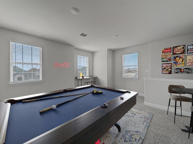 Building Photo - 808 Santa Lucia Dr