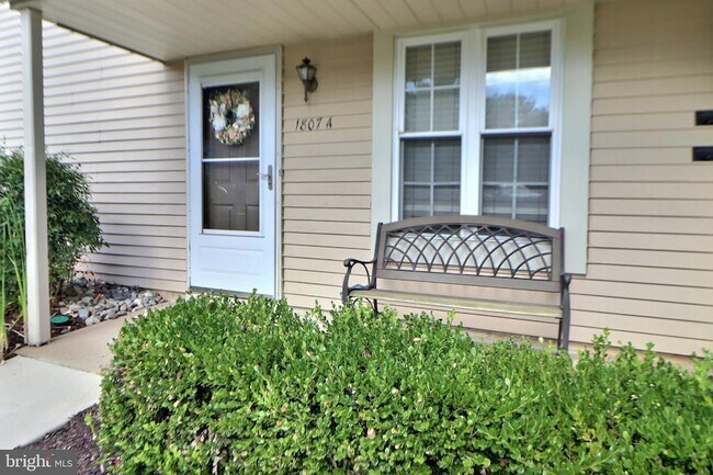 Building Photo - 1807A Sedgefield Dr