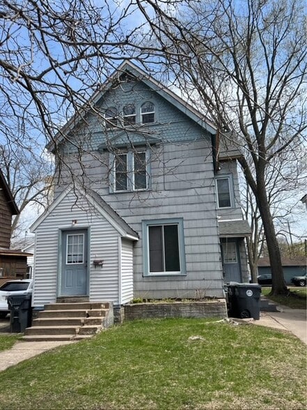 Primary Photo - 124 10th St N