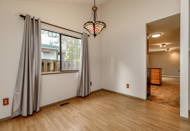 Building Photo - 3223 S 372nd St