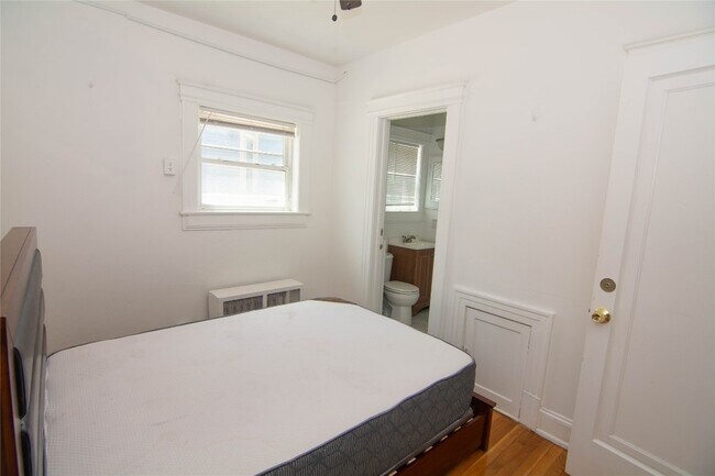 Building Photo - 30 Fayette St
