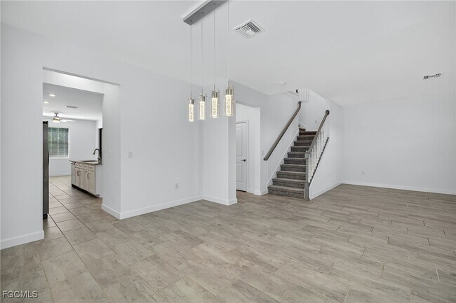 Building Photo - 11484 Canopy Loop