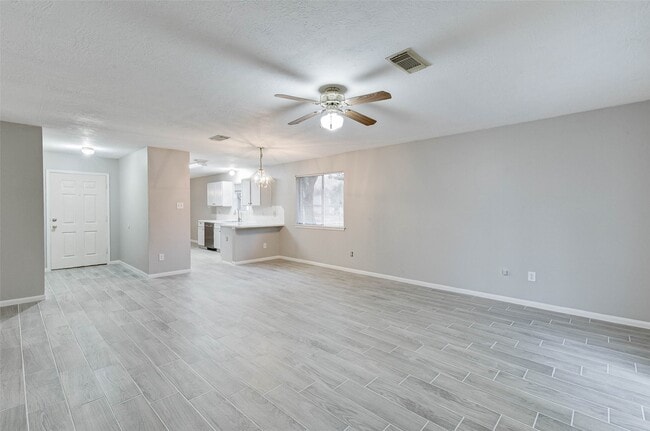 Building Photo - 7815 Barnhill Dr