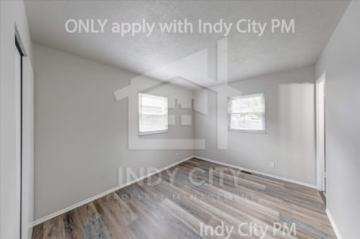 Building Photo - 7838 Ridgewood Dr