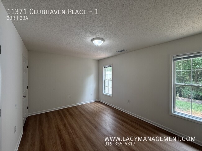 Building Photo - 11371 Clubhaven Pl