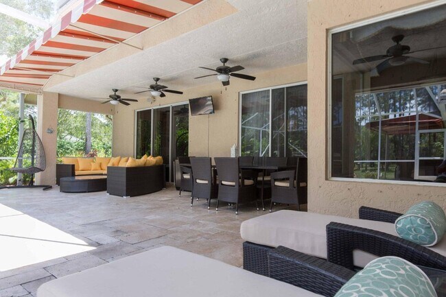 Building Photo - 14816 Stirrup Ln