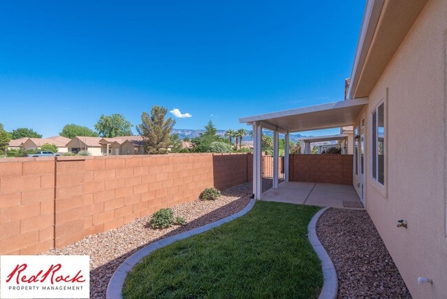 Building Photo - 2 Bedroom Townhome in Sky Ridge, Hurricane