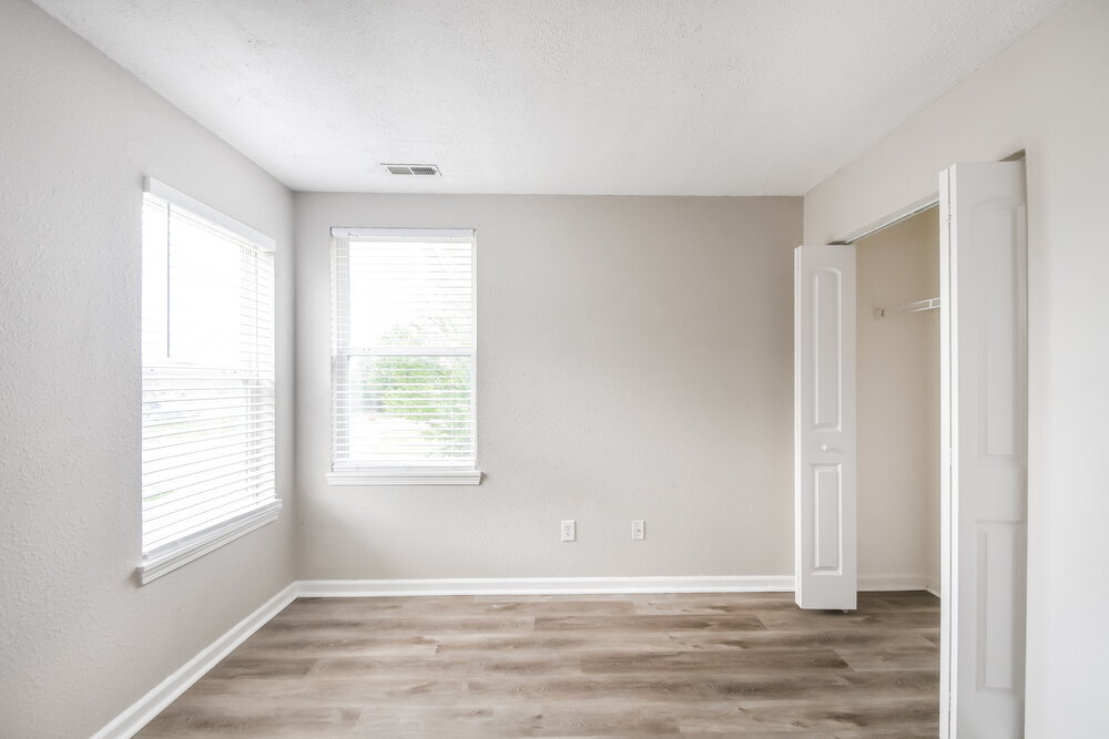 Building Photo - 15397 Dry Creek Rd