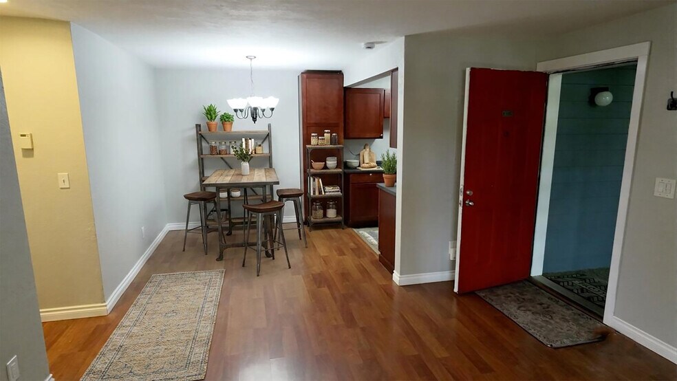 Building Photo - 16817 Larch Way