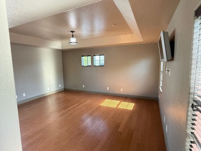 Building Photo - 2-Story Rodeo Home with Beautiful Spacious...