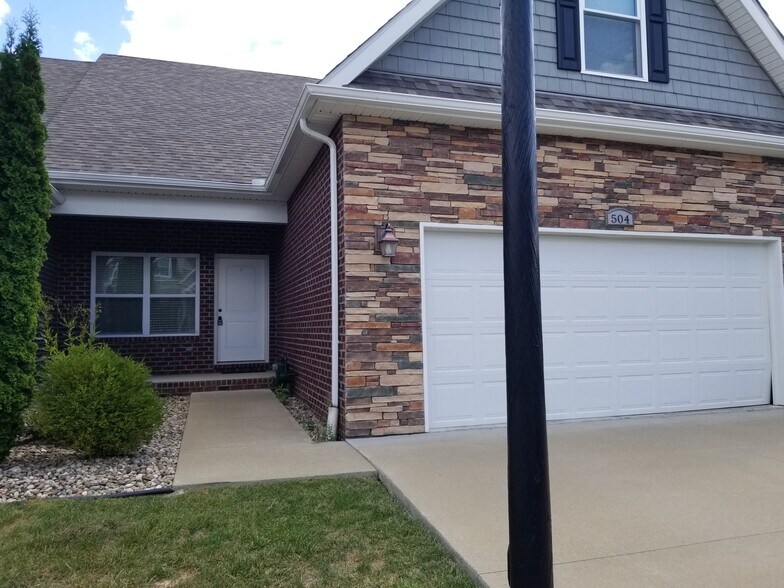 504 Persimmon Lane - 504 Persimmon Ln