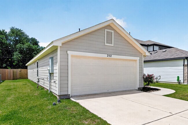 Building Photo - 252 Laura Leigh Ln