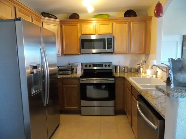Building Photo - 1566 Garden Vista Grove