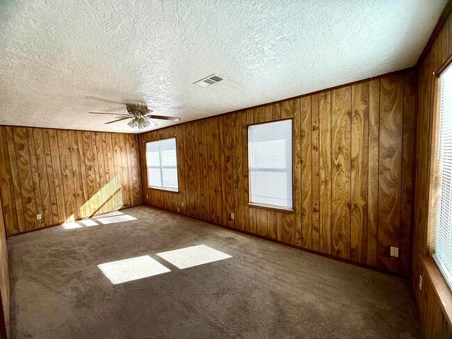 Building Photo - 249 Kibbe Ave