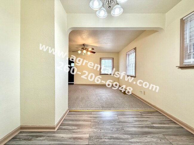 Building Photo - 3 Bedroom House